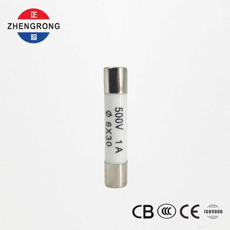ຄຸນະພາບສູງ 6 * 30mm R058 Fuses 1A ສໍາລັບຜູ້ຈັດຈໍາຫນ່າຍສາກົນ