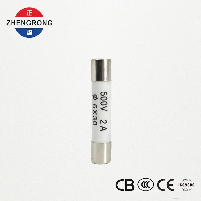 ຄຸນະພາບສູງ 6 * 30mm R058 Fuses 2A ສໍາລັບຜູ້ຈັດຈໍາຫນ່າຍສາກົນ