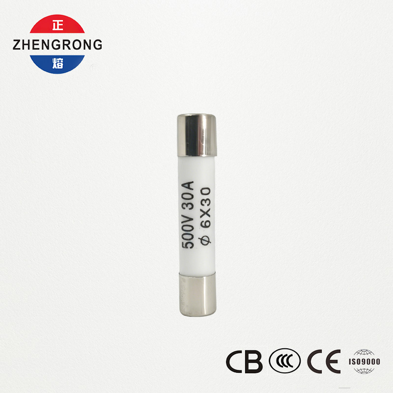 ຄຸນະພາບສູງ 6 * 30mm R058 Fuses 30A ສໍາລັບຜູ້ຈັດຈໍາຫນ່າຍສາກົນ